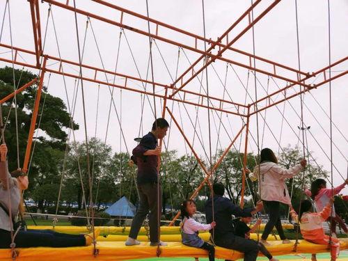 又弄得满手都是什么梗 网红大秋千,又弄得满手都是的潮流新玩法